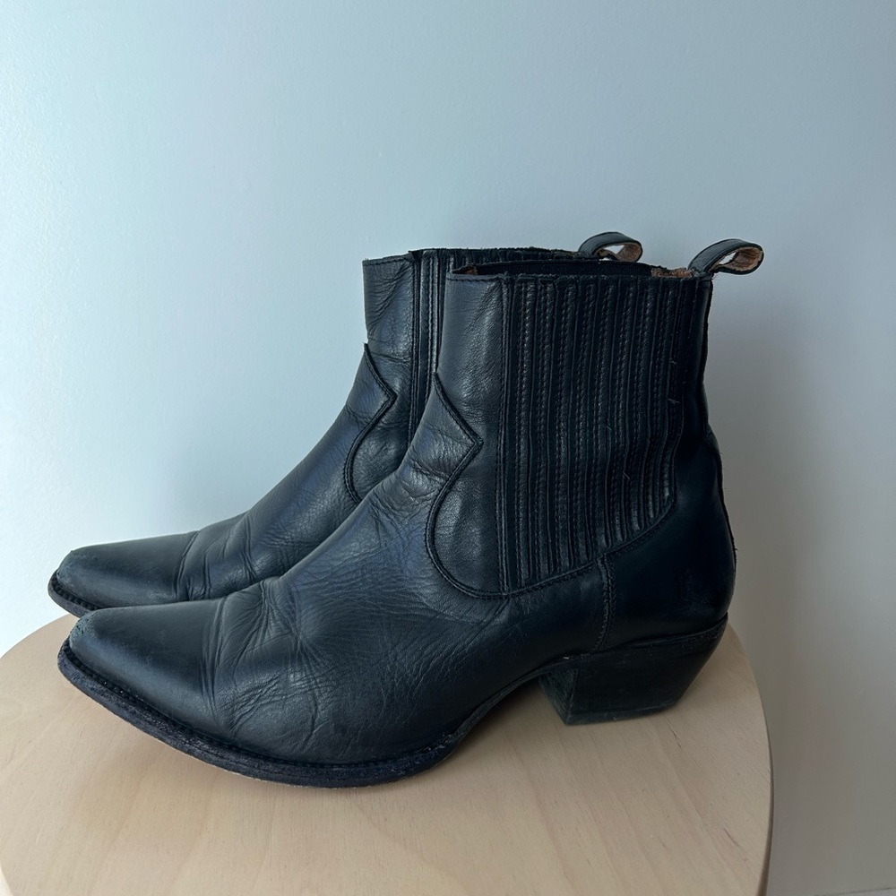 FRYE Sacha Chelsea Women's Snip Toe Western Boots